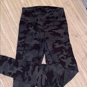 Camo Lulu Lemon leggings